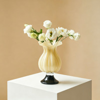 Vase en verre crème français, vase à fleurs de luxe haut de gamme de style Fenton vintage pour la décoration florale du salon, du bureau et de la table à manger