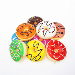Juguete de Donut Realista de 8cm, Squishy de PU de Levantamiento Lento, Decoración Magnética para Nevera, Llavero de Espuma Perfumada para Niños y Niñas - Product Image 1