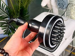 Máquina Analizadora de Cabello y Cuero Cabelludo 7 en 1 con Pantalla Táctil LED ABS Avanzada, Compatible con Enchufes de la UE/EE. UU./Reino Unido/Japón/China - Product Image 5