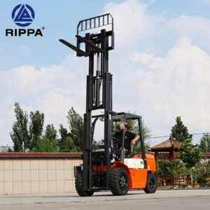 รถยกเครื่องยนต์ดีเซล3ตันสำหรับใช้ในฟาร์มของแท้จากญี่ปุ่น - Product Image 1