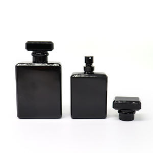 Flacon de parfum vide en verre noir cristal de luxe, forme carrée, 30ml, 50ml, 100ml, rechargeable et unique - Product Image 3