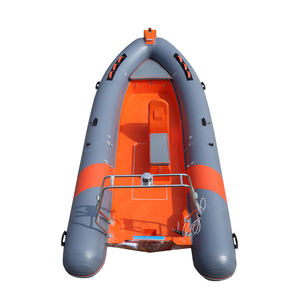 Gommone rigido sportivo con console centrale in PVC/Hypalon per passeggeri, ideale per la navigazione in acqua - Usato - Product Image 3