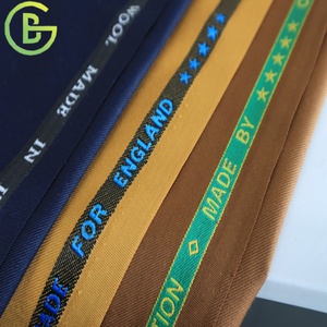 TR 80/<span class=keywords><strong>20</strong></span> 210-220 g/m Satin Toyobo Doux Arabe Thobe Tissu <span class=keywords><strong>pour</strong></span> Hommes <span class=keywords><strong>Costume</strong></span> Polyester Viscose Plaine Ripstop <span class=keywords><strong>pour</strong></span> Vêtements Robes - Product Image 1