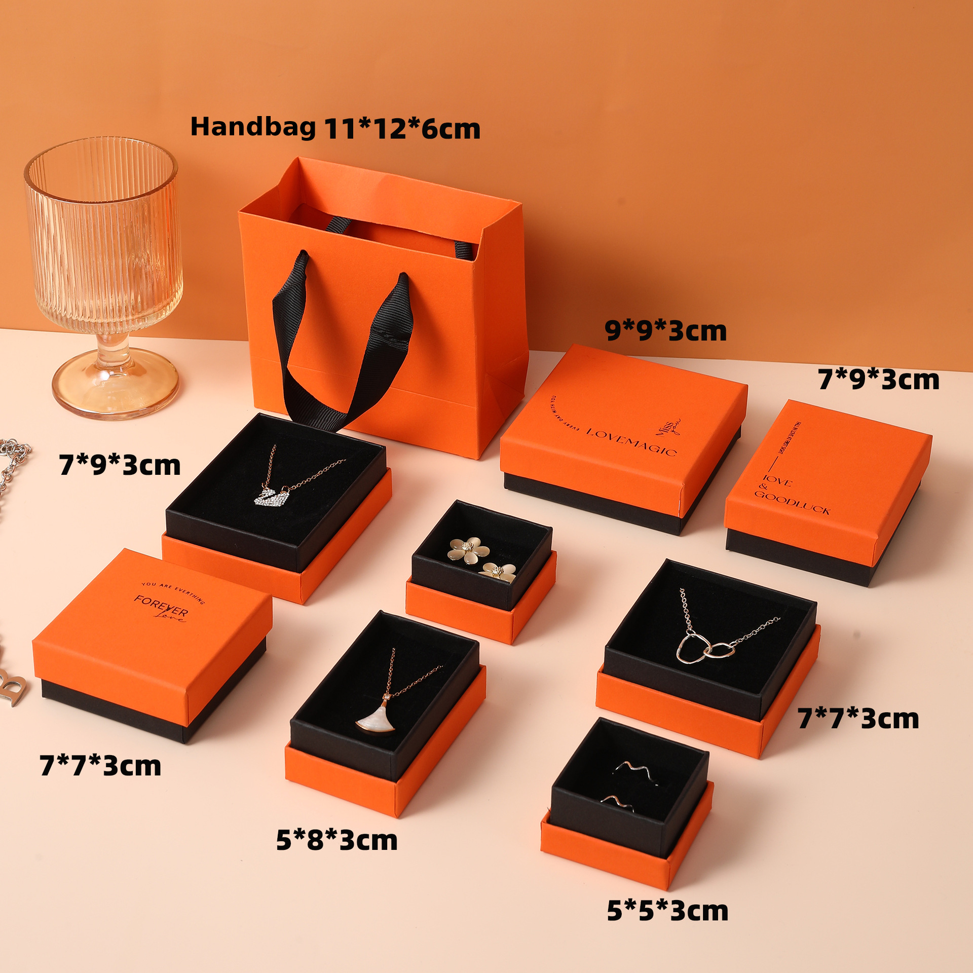 Orange+Noir
