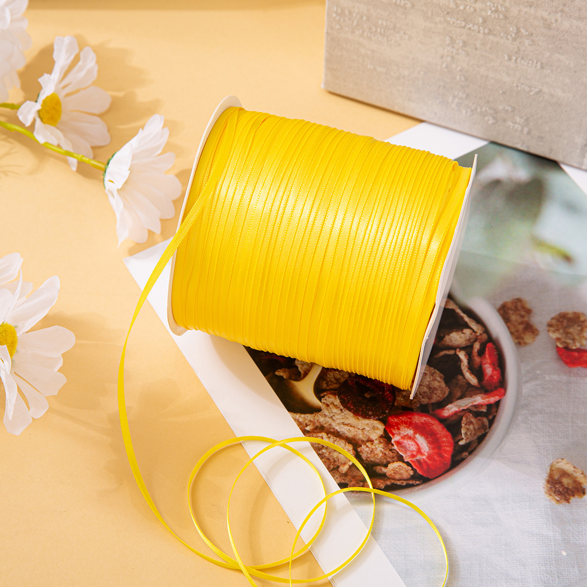 640 # ceinture en polyester jaune citron