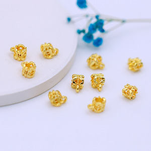 Colgante de tres vías con diseño floral calado, chapado en oro de 18k, para la fabricación de collares, accesorios de joyería DIY, aleación C01 - Product Image 5