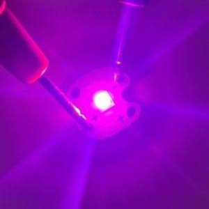 ชิป <span class=keywords><strong>LED</strong></span> SMD 3W 3535 แสงสีขาวอบอุ่น UV <span class=keywords><strong>IR</strong></span> ไดโอด CREE <span class=keywords><strong>OSRAM</strong></span> สำหรับการปลูกพืชสวน แสงสว่างภายนอกทั่วไป ปรับความสว่างได้ รับประกัน 3 ปี - Product Image 2
