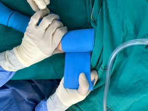 Vendaje Elástico Médico con Marca Es, Kits de Primeros Auxilios, Vendaje Esmark, Previene Eficazmente el Sangrado del Extremo Proximal del Corazón - Product Image 2