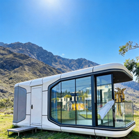 Maisons conteneurs, maisons capsules spatiales, pods Apple Cabin, cuisine moderne intégrée, salle à manger, chambre, bureau, solutions de construction