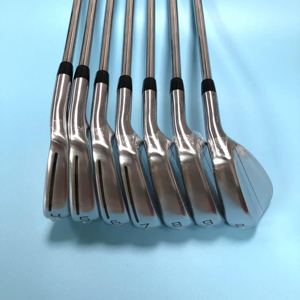 Juego de Palos de Golf Unisex Versión <span class=keywords><strong>2023</strong></span> 790, Hierros Plateados de 7 Piezas (4-P), Flex R, Varilla de Acero/Grafito, Empuñadura de Goma, Cabeza Forjada con Funda - Product Image 3