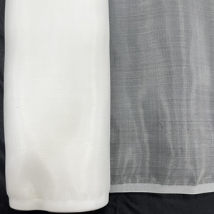 רשת פלסטיק למניעת נזקי רוח, אבק וציפורים על היבולים - Product Image 2