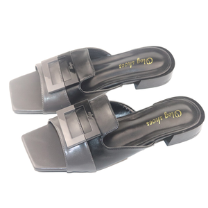 Sandali piatti da donna estivi 2026, ultimi modelli, comodi, taglie grandi, con punta quadrata e tacco basso, ideali per il tempo libero all'aperto. - Product Image 4