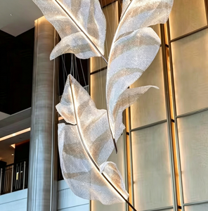 Luminaire suspendu en plumes personnalisé, créatif et sur mesure pour hall d'accueil, restaurant artistique, salon <span class=keywords><strong>de</strong></span> beauté - Product Image 3