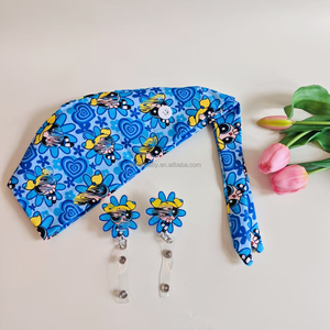 Cappello da Infermiere con Motivi Cartoon, Berretto in Cotone per <span class=keywords><strong>Capelli</strong></span> Lunghi, Cappello da Lavoro per Chef, Veterinari e Dottori con Set di Porta Badge Abbinati - Product Image 1