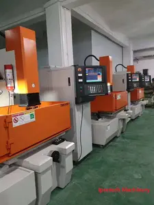 آلة تغرق القوالب, آلة D7145 EDM تآكل Ipretech عالية الدقة عالية السرعة 75A 50A Cnc Edm آلة غطاس للبيع المباشر من المصنع تكنولوجيا تايوان