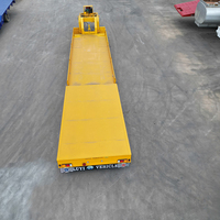 Semi-remorque à plateau surbaissé à quatre essieux avec collier de guidage détachable, châssis en acier pour le transport de machines lourdes et de matériel de construction