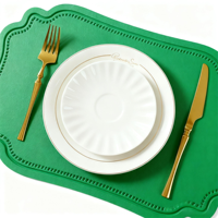 Style européen moderne 2025 nouveauté Imitation cuir PU PVC 3mm d'épaisseur carré napperon résistant à la chaleur antidérapant résistant à l'huile alimentaire