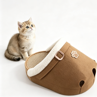 Lit-grattoir moderne pour chat, emballage carton, résistant à l'usure, sans peluches, maison intégrée, en feutre de jute et MDF, directement de l'usine
