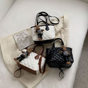 New Fashion Trend Ladies Luxury Pu Leather Handbags Ladies Full <b>Belt</b> Casual Striped One-shoulder Handbags - Product Image 1
