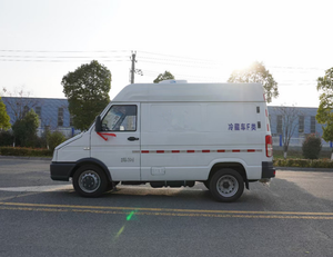 Naveco 4x2 Petit <span class=keywords><strong>véhicule</strong></span> <span class=keywords><strong>frigorifique</strong></span> 5 tonnes, camion <span class=keywords><strong>frigorifique</strong></span> <span class=keywords><strong>léger</strong></span> de type caisse, utilisé pour le transport de viande et de fruits de mer - Product Image 4