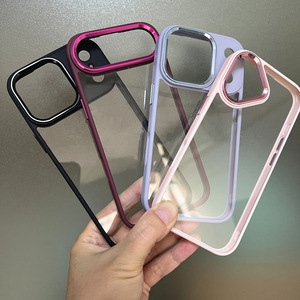 Funda para iPhone 17 Pro Max con ranuras y material de pegamento, funda metálica dorada tipo escudo para iPhone 16 Pro - Product Image 3