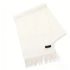 Écharpe en laine d'agneau tissée surdimensionnée et chaude, produite par l'usine TAIFU, idéale pour les sports d'hiver et les voyages de <span class=keywords><strong>ski</strong></span>, avec franges - Product Image 2