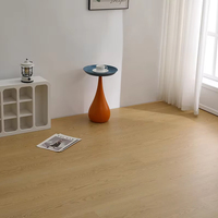 Neuerscheinung Direkt vom Hersteller Moderner SPC-Vinylboden Schalldämmend Feuer- und Wasserbeständig Natürliche Eichenoptik für Innenräume Einkaufszentren Kinderbereich