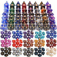 Vente en gros usine : Ensemble de dés polyédriques D&D en perles et ensemble de dés D&D en acrylique pour jeux de table Dungeons and Dragons