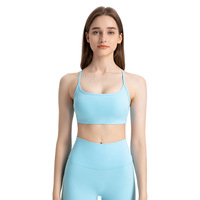 Soutien-gorge de sport léger et sans coutures pour femme, respirant, coupe ajustée, dos nageur, fines bretelles, logo frontal, idéal pour le yoga et les activités sportives estivales