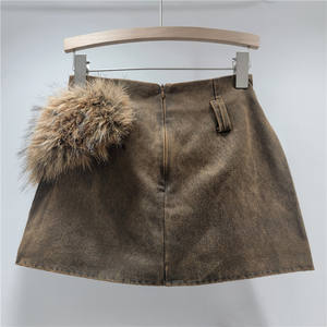 秋冬女性用ファーカジュアルショートスカートレトロホットガールスタイルニッチデザインスリムミニスカート下着付き - Product Image 3