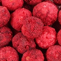 Zoet en pittig, volledig natuurlijk gevriesdroogd fruit voor gezonde snacks en een vitamine C-boost: gevriesdroogde Chinese bayberry