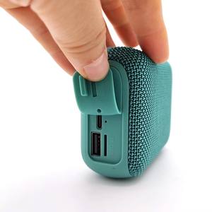 Precio barato Mini altavoz portátil para exteriores con Bluetooth con llavero BT USB <span class=keywords><strong>FM</strong></span> TWS ranura para tarjeta TF - Product Image 6