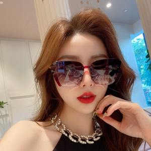 NOUVEAU Lunettes de soleil polarisées vintage pour femmes avec strass, Lunettes de soleil rondes de style designer avec verres de protection UV 100% - Product Image 3