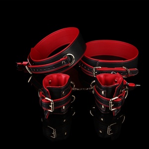 Juego de esposas y correas de cuero rojo y negro, kit de sujeción BDSM para juegos de rol y fetiches para parejas, ¡muy vendido! - Product Image 1