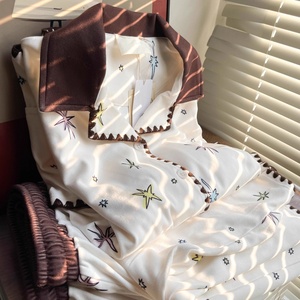 Korean Style <strong>Women's</strong> Star Print Coral Fleece Pajama Set - Soft &amp; Warm Winter Sleepwear, Plus Size Loungewear for Home - Product Image 2