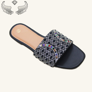 Sandales et pantoufles pour femmes de haute qualité, élégantes, légères, durables, avec strass - Product Image 3