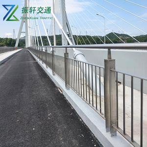Barriera di traffico elevata Anti-collisione recinzione per ponte Guardrail fiume terrapieno isolamento protezione del paesaggio di sicurezza - Product Image 5