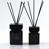 Flacon diffuseur de parfum carré en verre transparent noir de luxe de 50 ml, 100 ml, 200 ml avec bouchon en bois pour diffuseur à bâtonnets