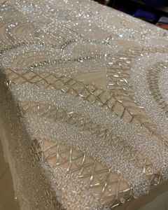 Beau tissu de broderie avec des perles de paillettes Tissu classique élégant pour les tenues de mariage et la robe de soirée - Product Image 1
