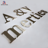 Enseigne de lettres en métal poli gravé en 3D sur mesure en laiton massif pour la publicité pour les bâtiments bureau mariage boutiques entreprises parcs