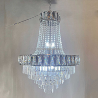 Lustre en cristal perlé doré de haute qualité pour la décoration de mariage, idéal pour les banquets d'hôtels de luxe et les mariages.