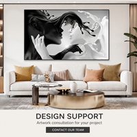 Affiche murale abstraite noir et blanc avec couple amoureux, idéale pour la décoration intérieure contemporaine de restaurants, hôtels et chambres.