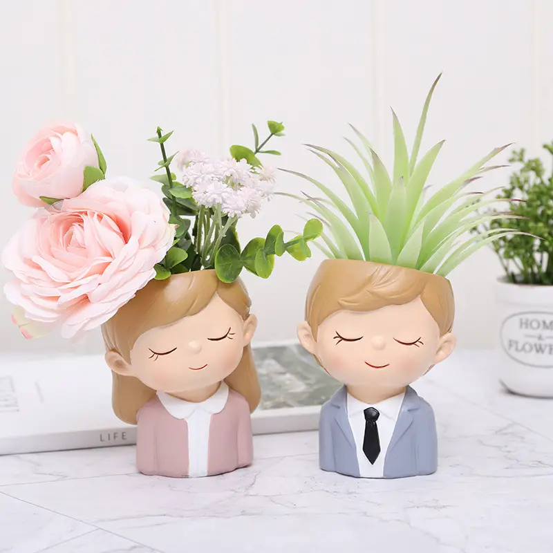 En gros Résine Dessin Animé Mignon Couronne Garçon Succulentes Artificielles Pots De Fleurs