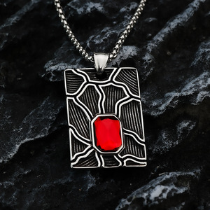 Pendentif géométrique en acier inoxydable yunnique avec incrustation de rubis rouge pour homme, collier porte-bonheur - Product Image 3