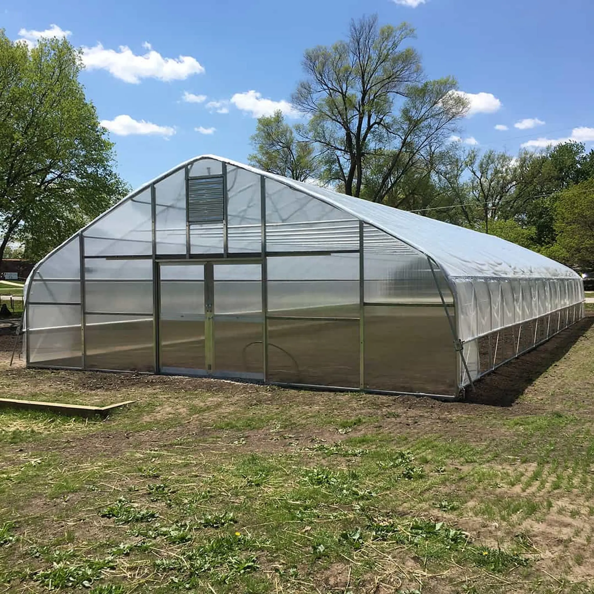 Tenda penumbuh kit lengkap terowongan komersial hoop rumah kaca Gotik film plastik Single-span Pe pertanian rumah kaca tomat