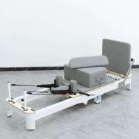 2026 Coral OEM Machine de Pilates Reformer Professionnelle avec Lit Tour Pliant, en Aluminium et Bois, et Accessoires en Boîte, Équipement Commercial