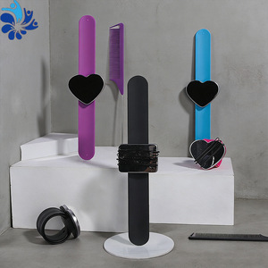 สายรัดข้อมือซิลิโคนแม่เหล็กทรงสี่เหลี่ยมหัวใจหลากสี อุปกรณ์เสริมสำหรับร้านเสริมสวย รุ่น JSL02 - Product Image 2