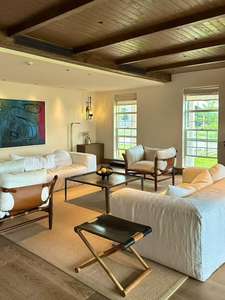 Canapé d'angle trois places de style américain moderne et minimaliste, avec chaise longue à accoudoir gauche, garnissage en éponge, tissu en lin et coton, pour usage commercial et hôtelier - Product Image 5