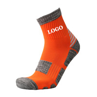 Chaussettes de sports de plein air avec logo de conception OEM Chaussettes de ski chaudes épaissies pour la course à pied et l'absorption de la sueur avec semelle de tour pour adultes Chaussettes de randonnée