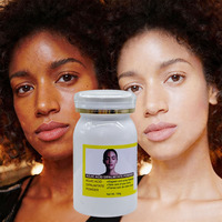 Poudre éclaircissante et illuminatrice à l'acide kojique dipalmitate pour une peau claire et un visage et un corps éclatants.